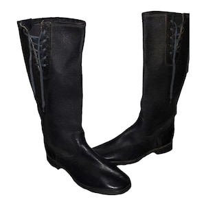 Zeldzame oude Kirza hoge veterlaarzen, retro high-top schoenen met gestructureerde afwerking