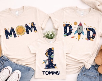 Camiseta de cumpleaños espacial para niño, camiseta de astronauta para el primer cumpleaños infantil, conjunto personalizado para fiesta de cohetes y galaxia.