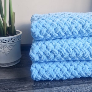 Baby Blanket in Sky Blue, Handmade, Puffy throw
