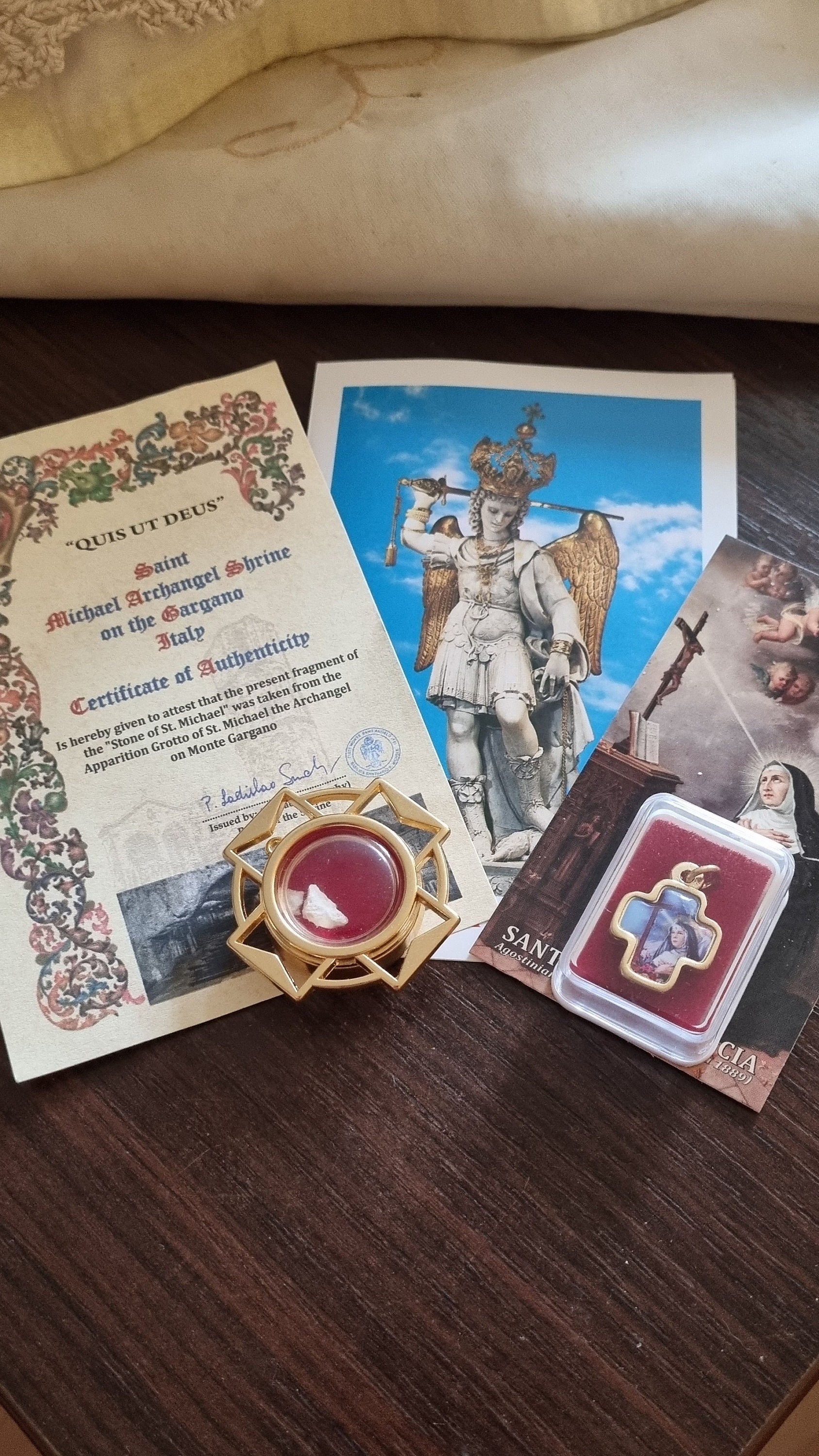 【超稀少品】神聖呪物 聖ミカエル大天使遺物ロック - ガルガノ洞窟 - 献身用 超稀少品】神聖呪物 聖ミカエル大天使遺物ロック - ガルガノ洞窟