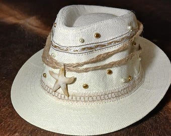 Vintage-stil Western Cowgirl-hatt för kvinnor - Vit kust Cowgirl-hatt anpassad halm-, pärl- och strandoutfit Lyxig brudhatt för öar