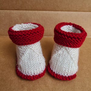 Knit baby booties, Baby slippers, Newborn shoes, Baby girl booties 0-3 Months - ready to ship