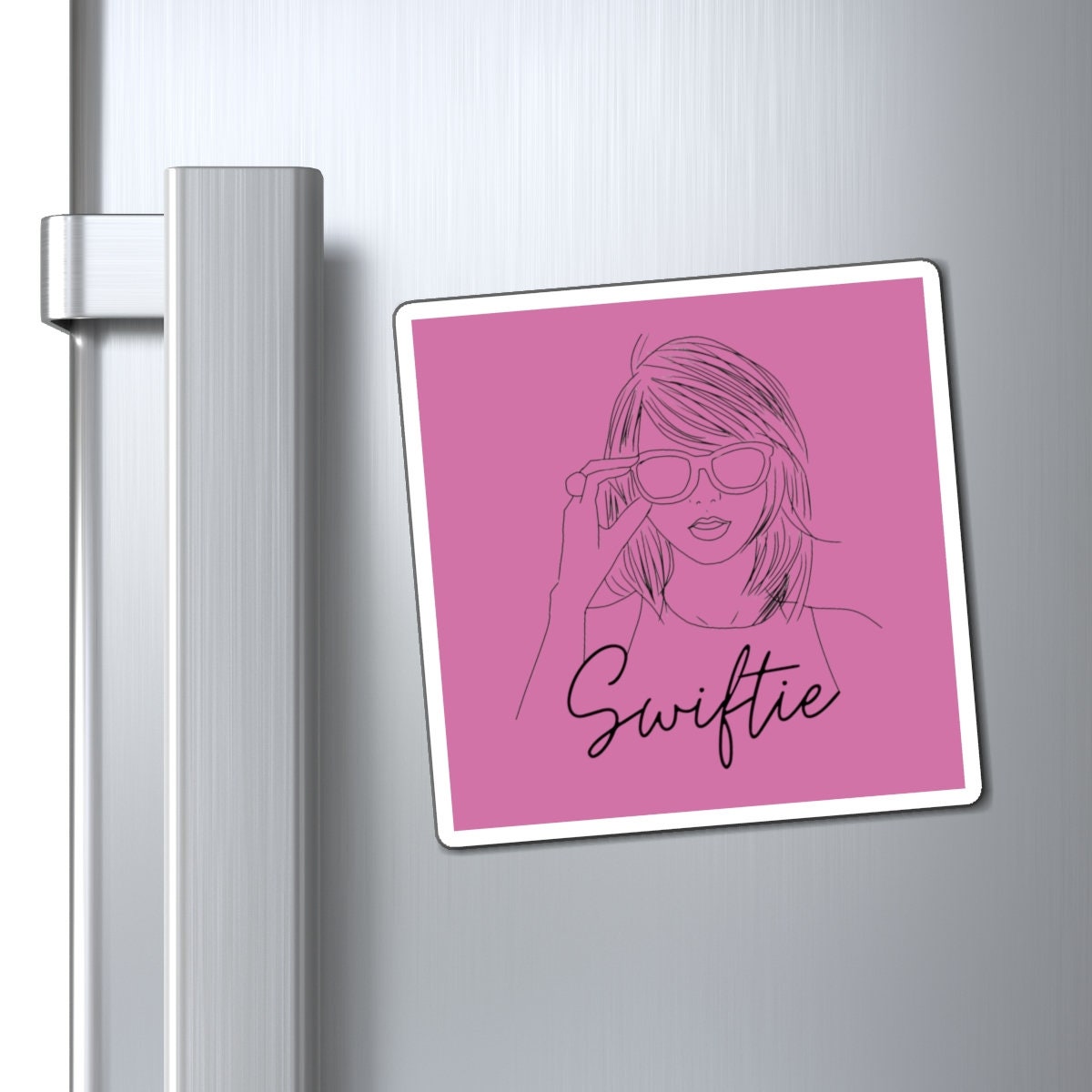 TAYLOR SWIFT - MAGNET BUTTON - REFRIGERATOR- LOCKER- 2 1/4 - COLLECTIBLE #  2