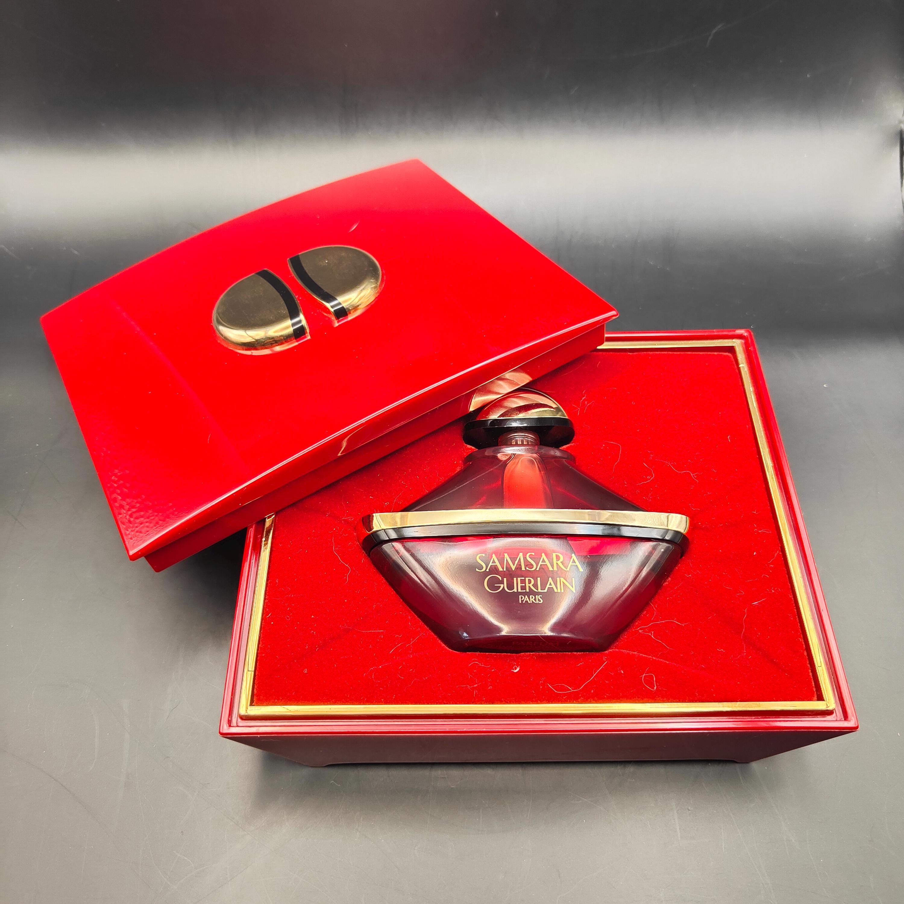 GUERLAIN SAMSARA 香水 赤色 フラスコ型 GUERLAIN SAMSARA 香水 赤色 フラスコ型 【公式通販】