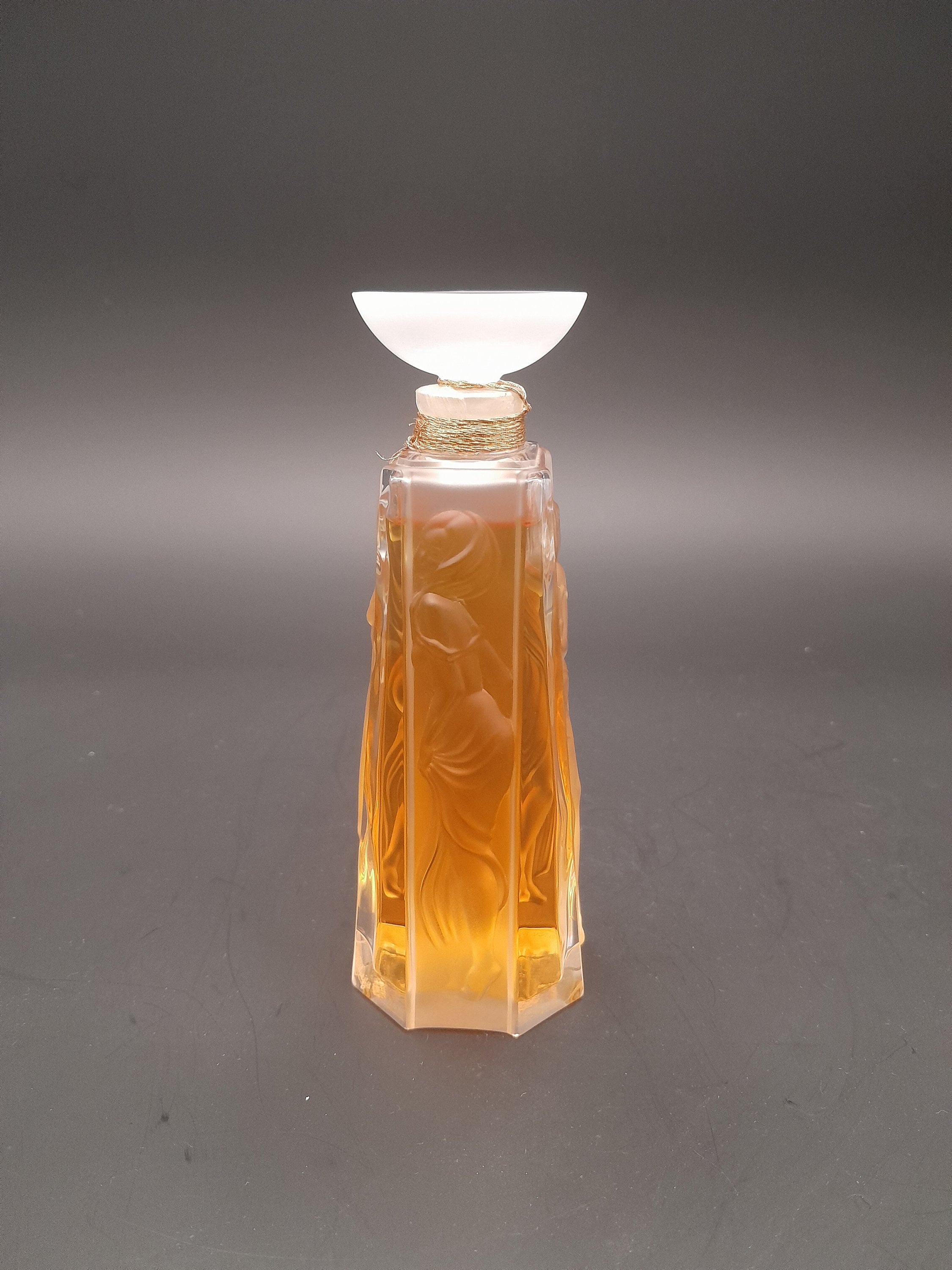 希少　ラリック　1994　60ml　LALIQUE　Les Muses　巫女 Lalique Les Muses (1994) - 60ml Extrait De Parfum - Limited