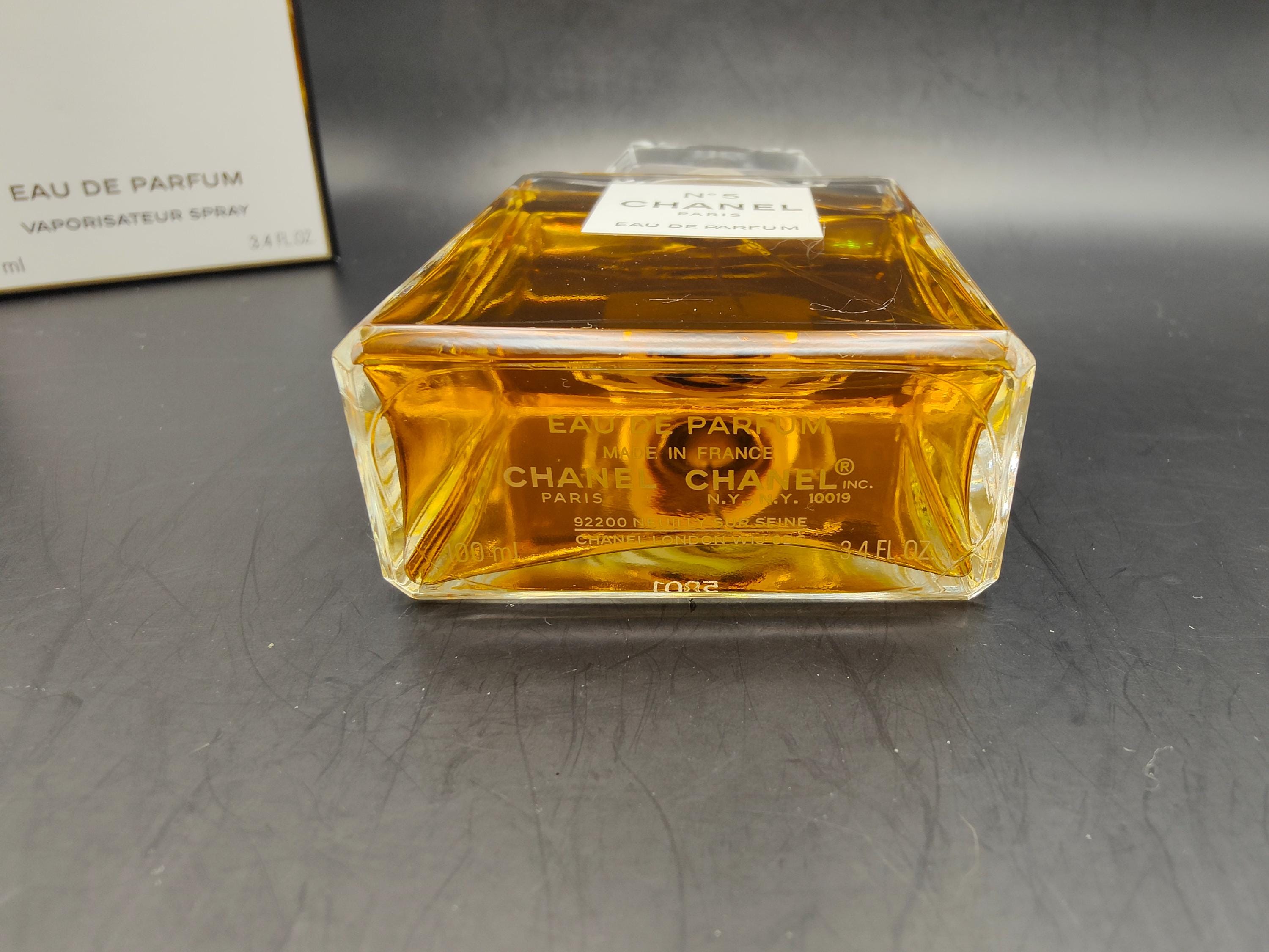Chanel No 5 - 100ml Eau De Parfum - Spray - Vintage 2010s