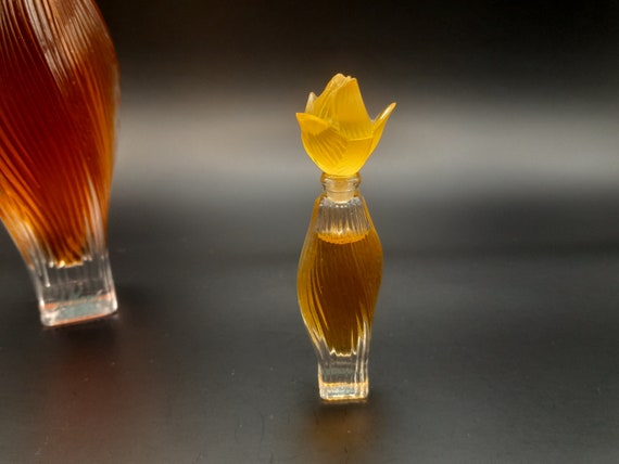 NINA ラリック　ニローン　オードトワレ　Nilang LALIQUE NINA ラリック ニローン オードトワレ Nilang LALIQUE（LALIQUE