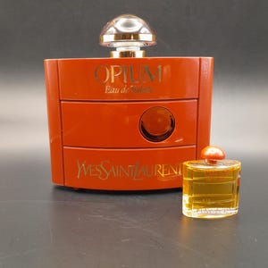 Yves Saint Laurent Opium - 120ml Eau de toilette - splash - vintage bottle from the 1990s - perfume for women - FREE MINIATURE