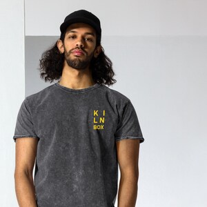 T-shirt in denim del negozio Kiln Box