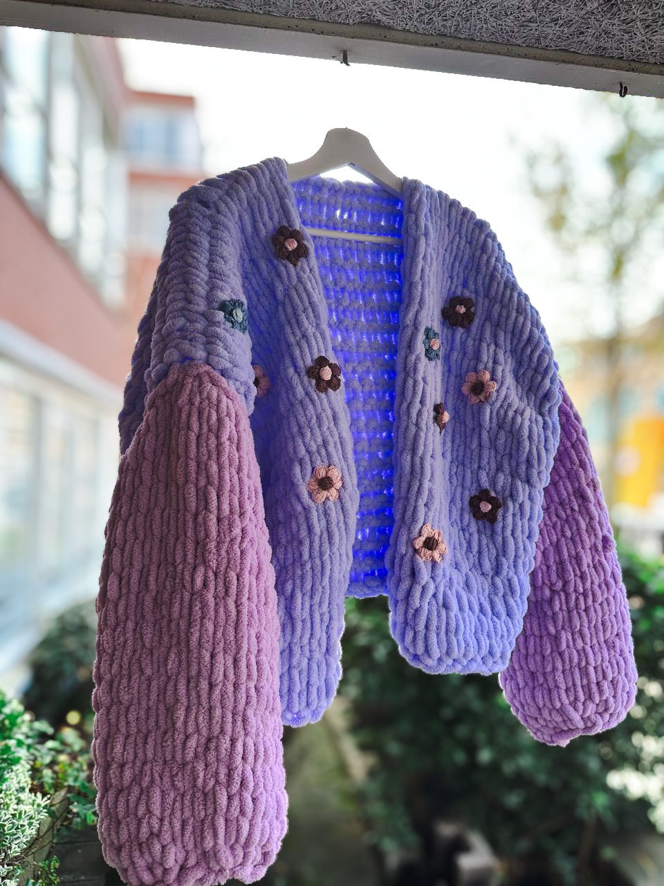 Puffy cardigan discount