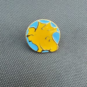 Vintage Woodstock Lapel Pin