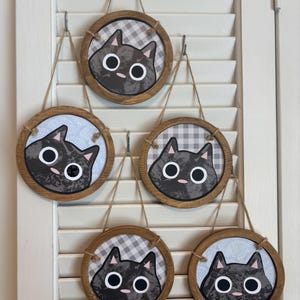 Small Round Hanging - Black Cats
