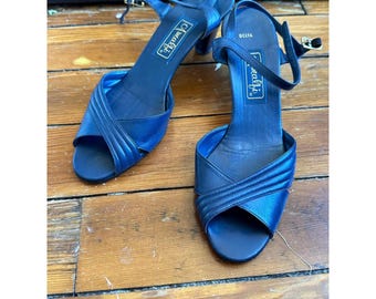 Vintage Amalfi Navy Blue Leather Heels - 1960s 'Delta'