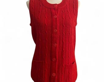 Chaleco de punto trenzado rojo, circa 1970.