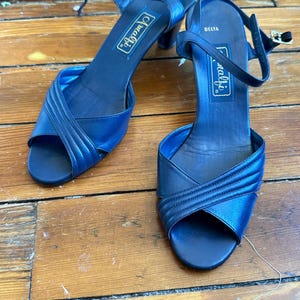 Vintage Amalfi Marinblå Läderklackar - 1960-tals 'Delta'-stil