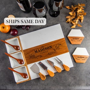 Personalized Charcuterie Board Set, Gift for Couples, Grandma Gift Idea From Daughter, Gift for Mommy, Custom Gift for Her Wedding Favors