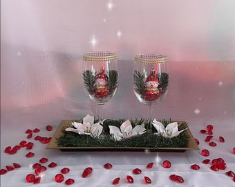 2 Wine Glass Christmas Tabletop Decor