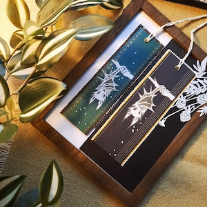 Marque-page Aile de chauve-souris extraterrestre : Art fantastique fait main découpé dans du papier