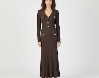 Robe longue en tricot : élégante robe-pull à manches longues et ourlet évasé