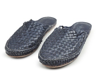 Men&#39;s woven mule sandals | handmade Kolhapuri Blue shoe | Unique ancient Indian Sandal | Sandales homme | Sandales cuir