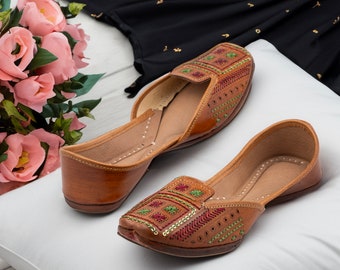 Artsy Tan - Traditional Indian Punjabi Sandals | Juttis | Handcrafted Leather Shoes | Gift for Her | Womens traditional footwear