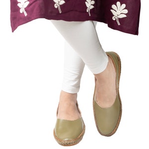 Envy - Damen Limegrüne Farbe Sandalen - Elegantes Indisches Kolhapuri Leder | Setaball Seahawks Leder Pantoletten | Einzigartiges Geschenk für sie