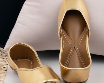 Gold Leather Juttis – Handcrafted Indian Punjabi Sandals | Gold Ballet flats | Modern Juttis | Girls casual wear