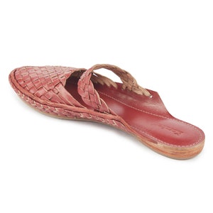 Best Summer Sandals, Handcrafted leather shoes, Womens Barefoot Sandals, Woven mules, Woven Slide Shoes, Indian Chappals, Leather Slip on, Boho Shoes, Red Leather Shoe, flat shoes, slippers, gift for her, moccasins