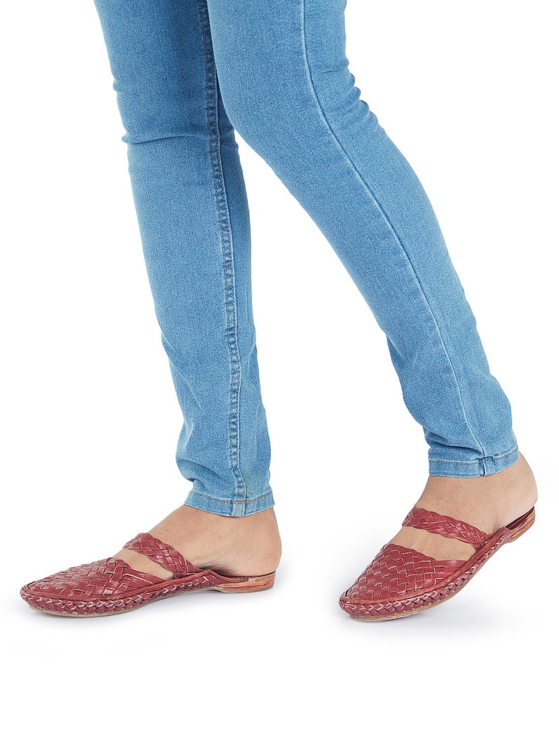 Best Summer Sandals, Handcrafted leather shoes, Womens Barefoot Sandals, Woven mules, Woven Slide Shoes, Indian Chappals, Leather Slip on, Boho Shoes, Red Leather Shoe, flat shoes, slippers, gift for her, moccasins