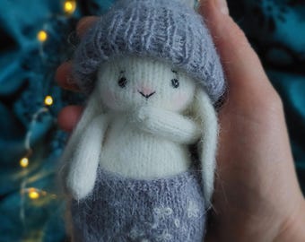 Knitted rabbit . Knitting pattern.