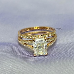Radiant Cut Moissanite Engagement Ring Set, Rose Gold Bridal Set, Wedding Band & Anniversary Ring, Diamond Engagement Ring, Gift for Fiancee
