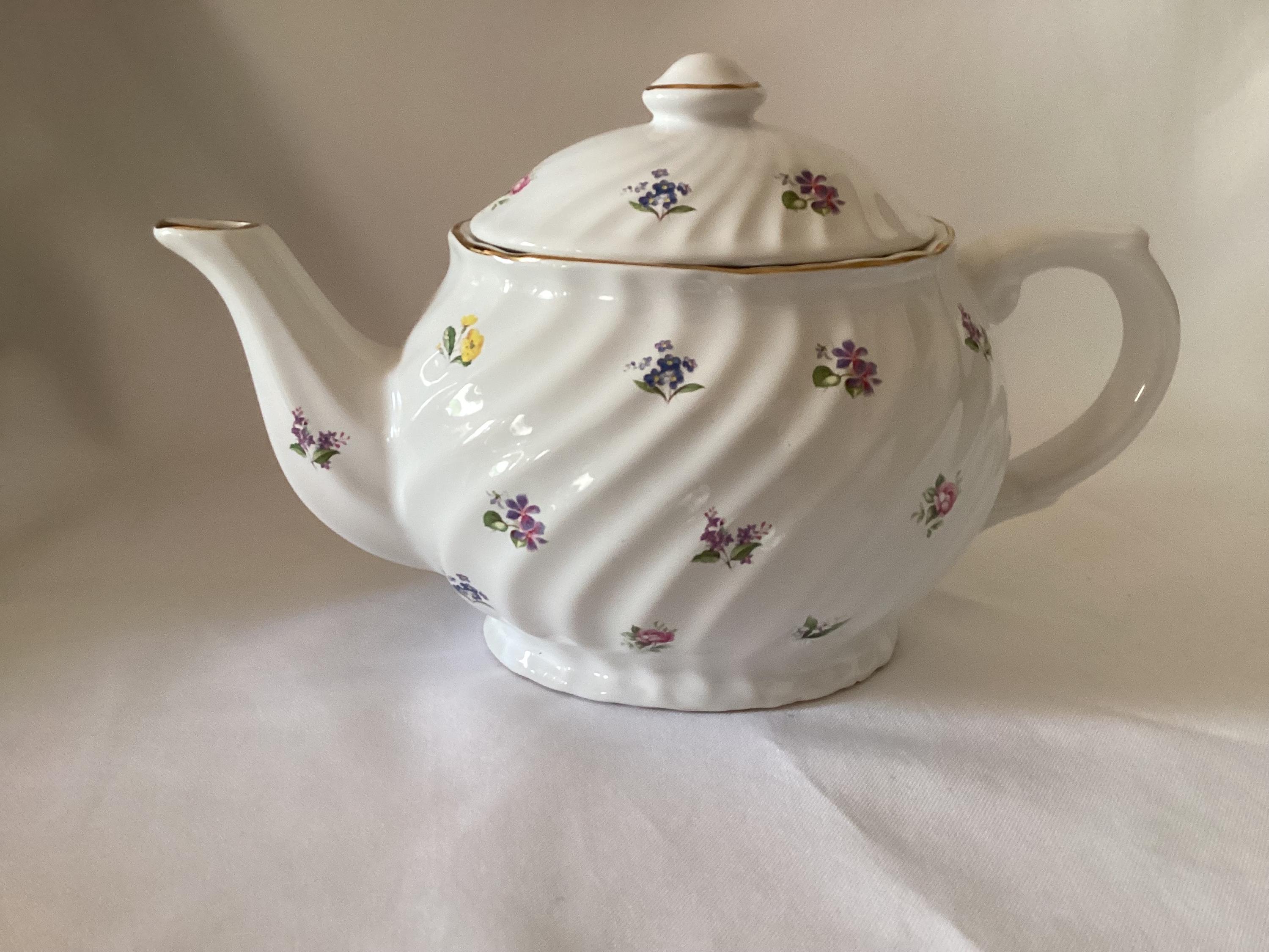  BURSLEM アンティーク食器 Royal Doulton Burslem Vintage Blue Floral Biscuit Jar with