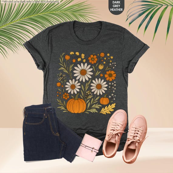 Fall Pumpkin Floral Shirt, Daisy Autumn Tee, Thanksgiving Floral Shirt, Cute Fall T-Shirt For Women, Pumpkin Patch Shirt, Preppy Fall Shirt