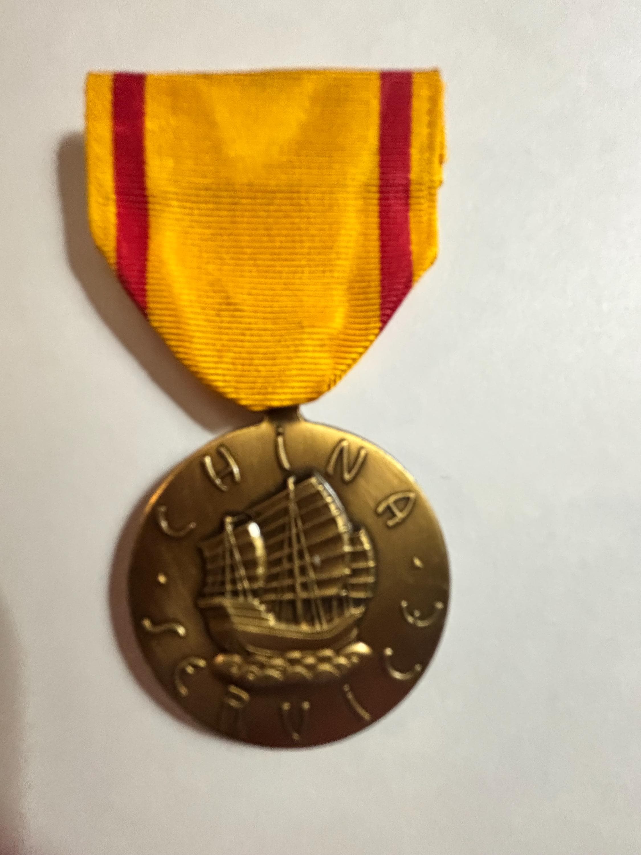 Militaria, 1937-1957, Authentic, Full size, United States Navy For Service Medal, China Service with Ribbon.