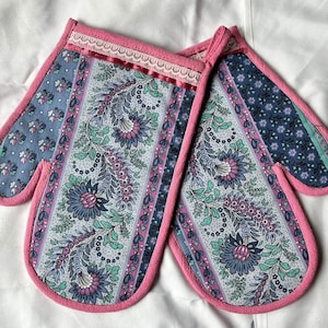 Floral Decal Pair of 2 Oven Mitts - Blue Pink and Purple