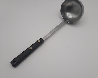 Cucharón de acero inoxidable EKCO Forge vintage con mango negro, fabricado en EE. UU.