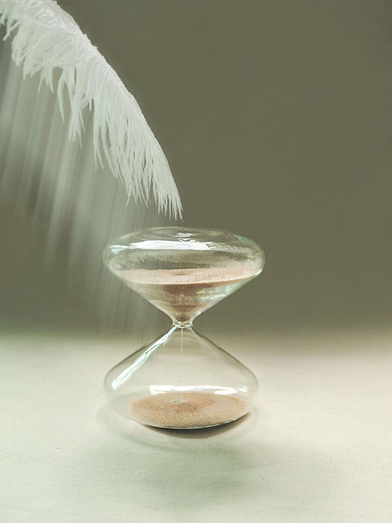 Reloj de arena moderno sale