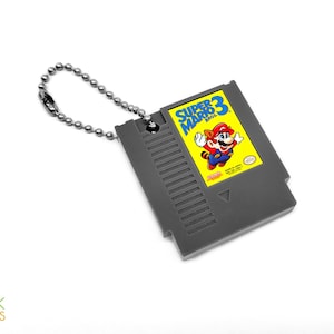 Super Mario Bros 3 - NES Cartridge Keychain