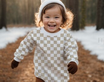 子供用セーター ロンパース モックアップ 全面プリント | ローランド スウェットシャツ ロンパース、リアルなモデル モックアップ | 赤ちゃん用手作り写真モックアップ