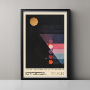 以下が含まれることがあります： 黒の背景にピンク、ブルー、レッドの幾何学模様が描かれたポスター。2025年10月1日から11月30日まで開催される国際データアート＆インフォグラフィックスフェスティバルの告知ポスターです。