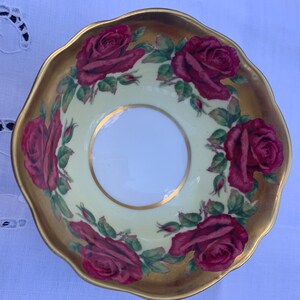 Paragon Cabbage Rose Garland Pastel yellow and Heavy 24K Gold Gild Tea Cup and Saucer image 3