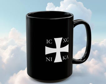 Czarny kubek IC XC NIKA Conqueror's Cross – chrześcijański prezent wiary (15 uncji)