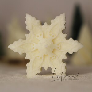 Snowflake candle | Snow | Christmas candle | Holiday candle | Christmas gift | Stocking Stuffer | Stocking Stuffer Candle