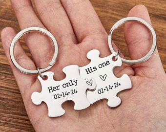 Couples Gift, Personalized Puzzle Pieces,Custom Engraved His and Hers Keychains,Couples Love Keyrings,Valentines for Couples Girlfriend gift
