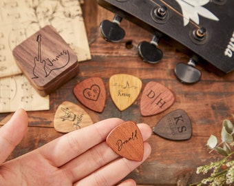 Custom Engraved Guitar Pick, Unique Gift for Music Lovers,Personalized guitar pick with case,Initials Guitar Pick,Guitarist Gift for Dad Him