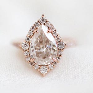 Vintage Pear Cut Halo Engagement Ring 3 CT Pear Cut Moissanite Wedding Ring For Her 14K Solid Gold Moissanite Ring Anniversary Gift For Her
