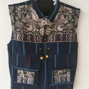 Cotton waistcoat woven on a pedal loom with Guatemalan huipil appliqués. Boho chic unisex waistcoat, handmade. Mayan textile.