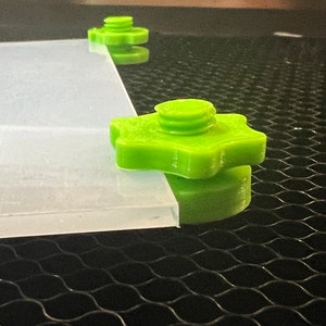 Magnetische laserverhoger / stand-off flashback-pinnen (digitale bestanden)