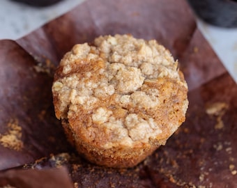 Przepis na wegańskie muffinki bananowe z kruszonką w formacie PDF | Przepis na muffinki w stylu piekarniczym | Pobierz natychmiast