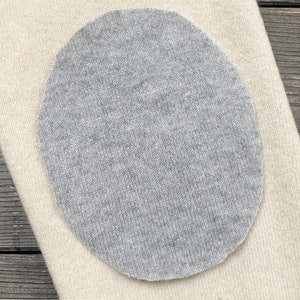 Ein Paar Reparaturflicken/Patches aus Kaschmir, Wolle Strick oval weiß, beige, grau, hellgrau, schwarz 12x9cm Hellgrau